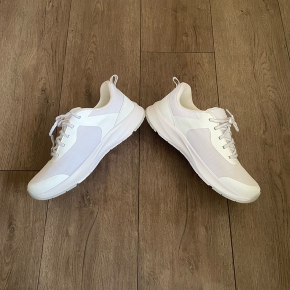 Athletic Works Women's Lifestyle Mesh Jogger Sneakers - Picture 2 of 11